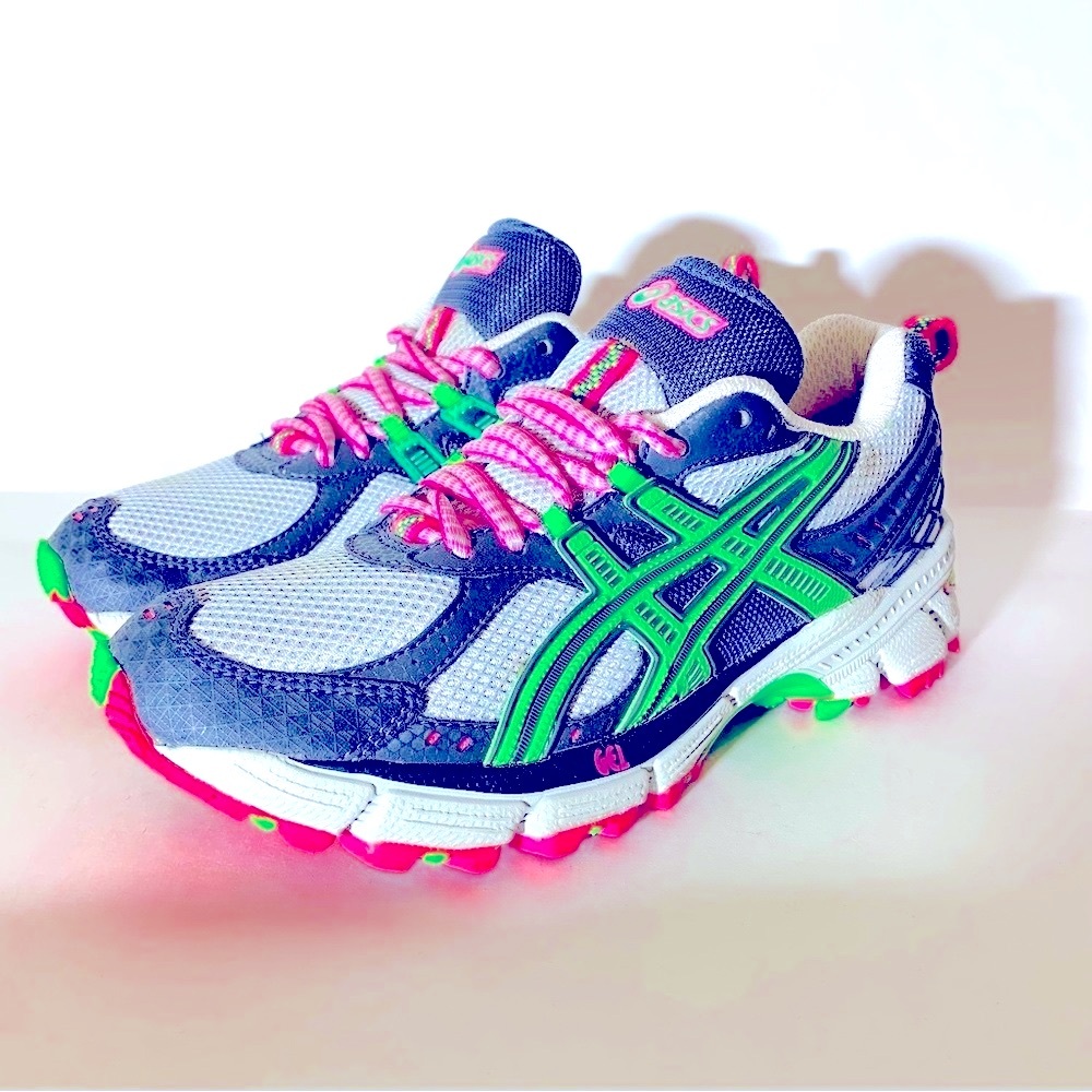 ASICS - Picture 2 of 7